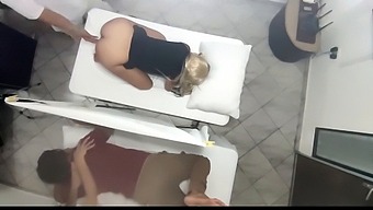 Wife Gets Fucked By Her Masseur While Her Husband Watches: Jav Video