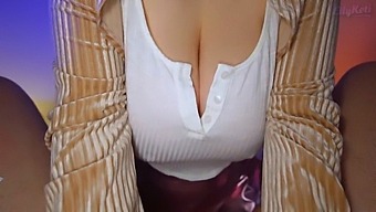 Lilykoti'S First Day On The Job As A Masseuse With Hypnotic Big Breasts